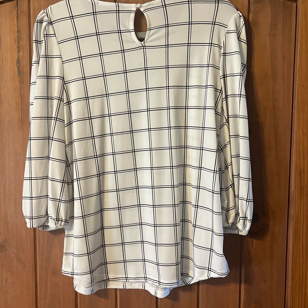 Adrianna Papell White and Black Grid Blouse - Picture 3 of 3